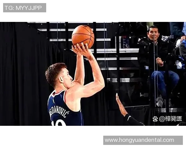 2004年NBA经典对决回顾马刺与猛龙的精彩较量与历史意义分析