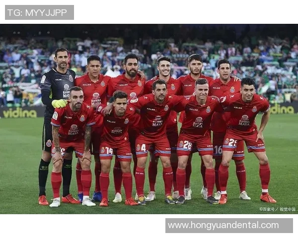 中央海岸与波斯荣光的激烈对决展现足球魅力与团队精神的巅峰较量