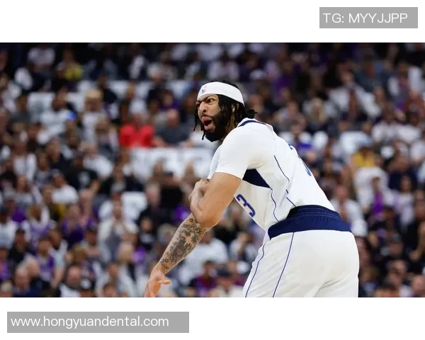 独行侠与勇士激战正酣比分揭晓精彩瞬间回顾与分析